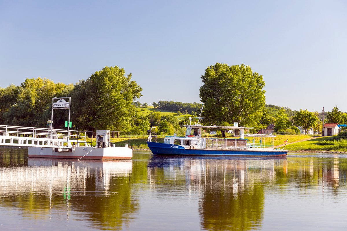 Fähre über die Elbe zwischen Coswig-Kötitz und Gauernitz, Coswig, Sachsen, Deutschland © Gabriele Hanke Fähre über die Elbe zwischen Coswig-Kötitz und Gauernitz, Coswig, Sachsen, Deutschland © Gabriele Hanke